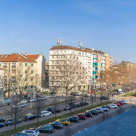 Guesthost - Crocetta Residence! Modern & Roomy Flat Apartmán *