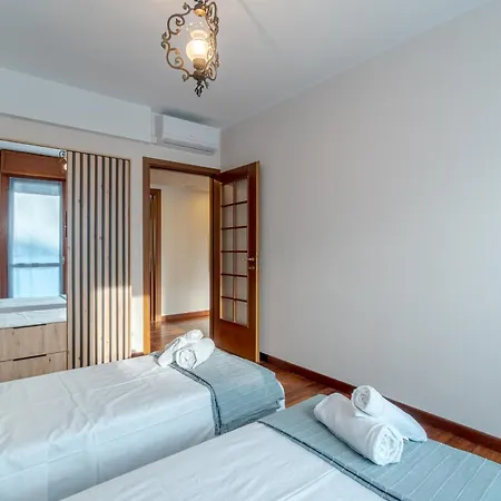 Guesthost - Crocetta Residence! Modern & Roomy Flat Apartmán *