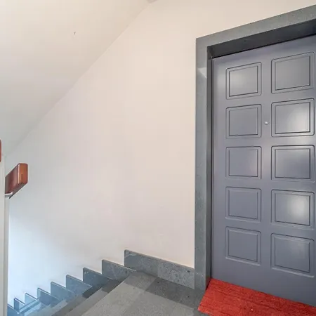 Guesthost - Crocetta Residence! Modern & Roomy Flat Turyn