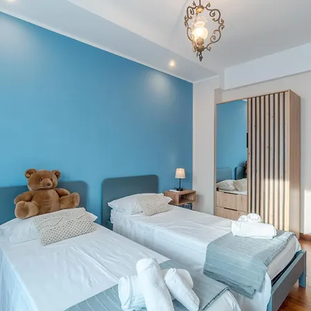 Guesthost - Crocetta Residence! Modern & Roomy Flat Daire