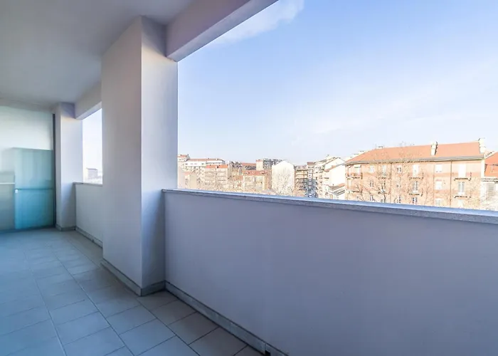 アパート Guesthost - Crocetta Residence! Modern & Roomy Flat *